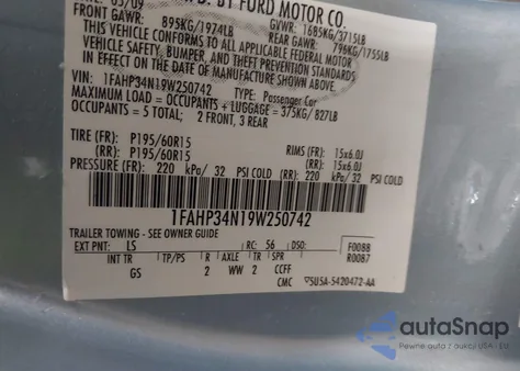 2009 Ford Focus S из США, поврежденный, VIN 1FAHP34N19W250742